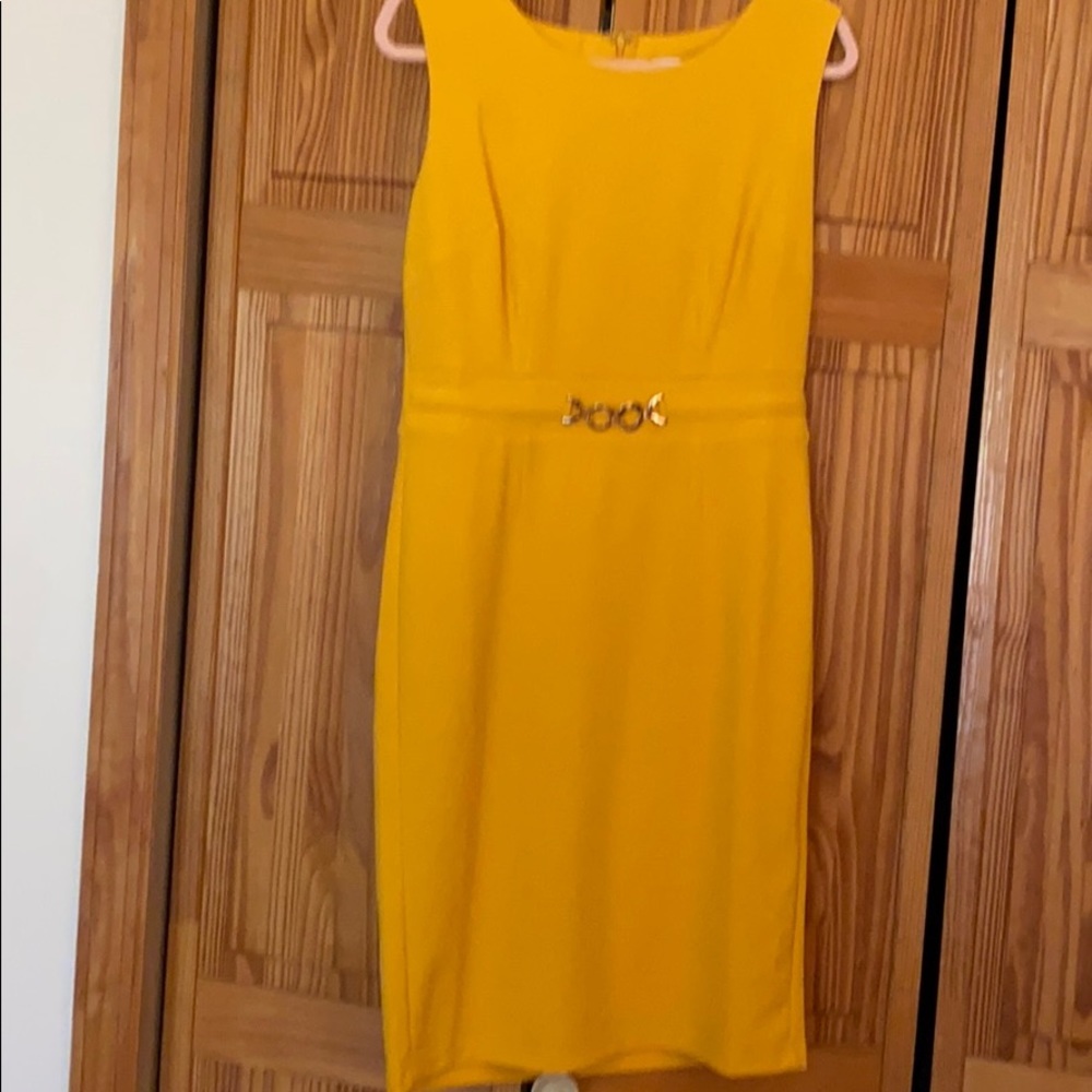 Dress ๐ - Picture 2 of 3
